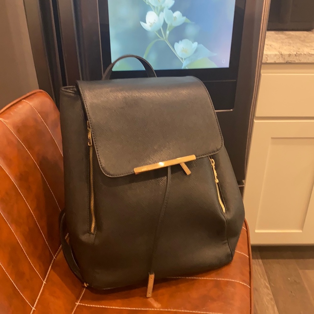 Cute black backpack! Dress it up or down!